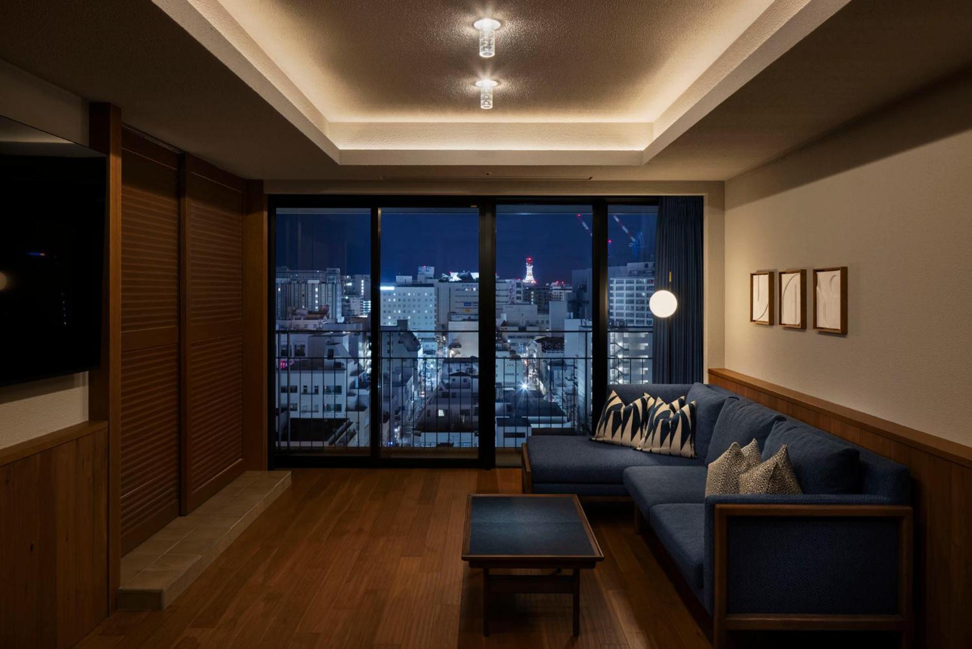 נאהא Southwest Grand Hotel מראה חיצוני תמונה