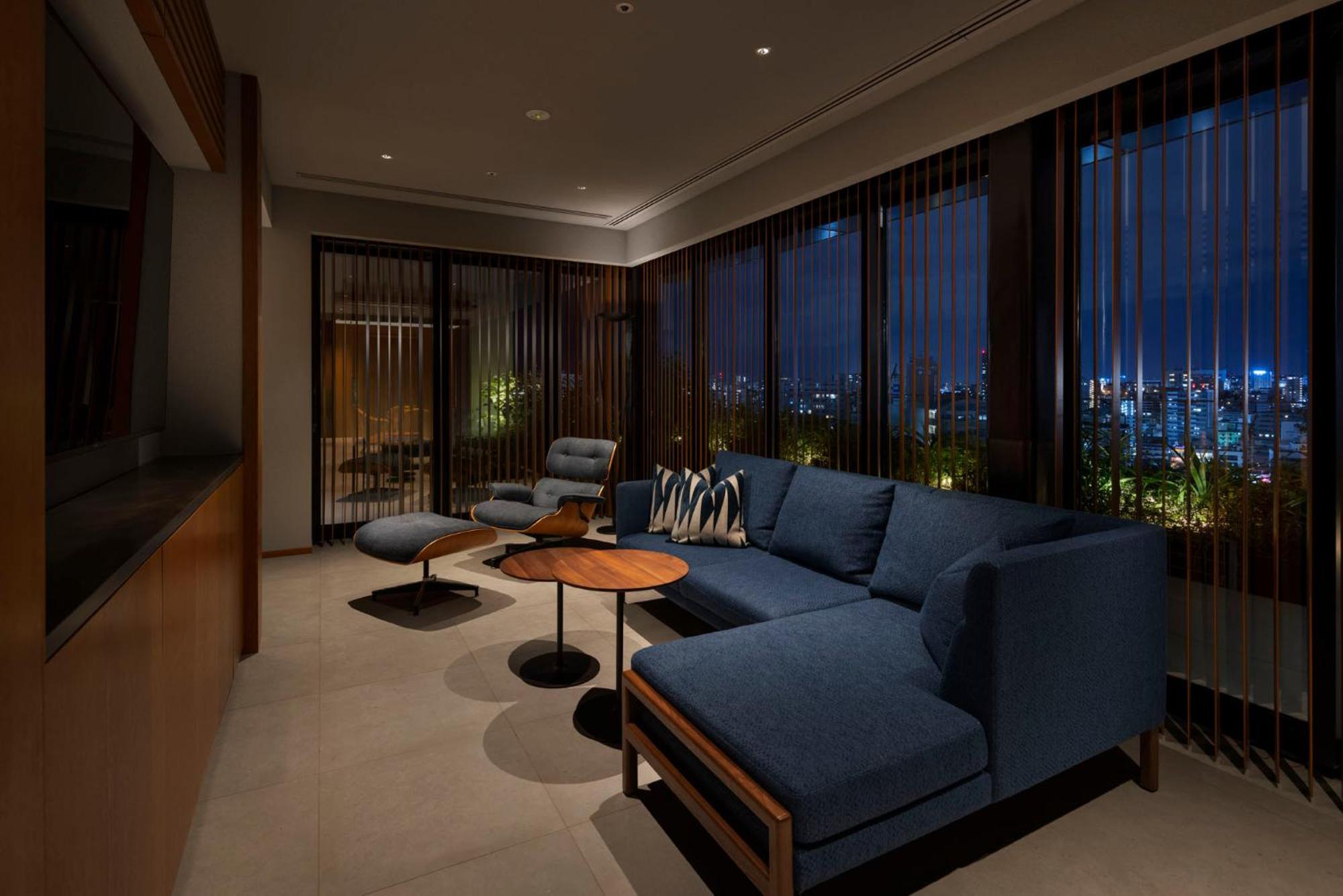 נאהא Southwest Grand Hotel מראה חיצוני תמונה